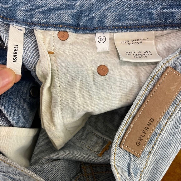 GRLFRND Isabeli Distressed Jeans - Picture 2 of 8